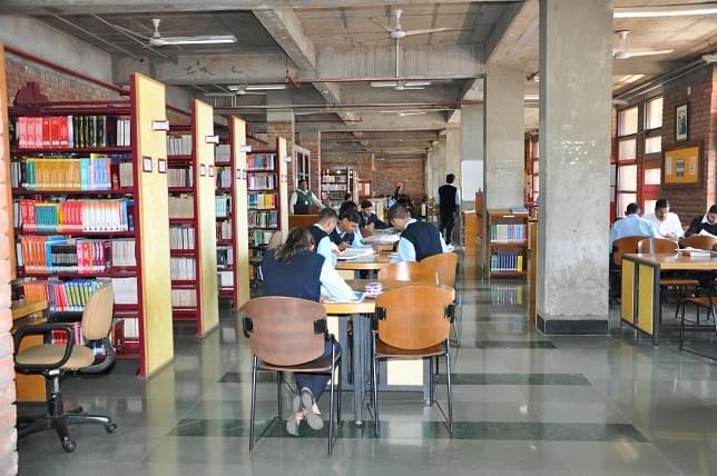 JUIT Solan Library photo 2